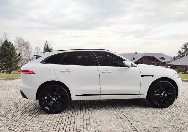 Jaguar F-Pace cena 139000 przebieg: 114000, rok produkcji 2017 z Staszów małe 781